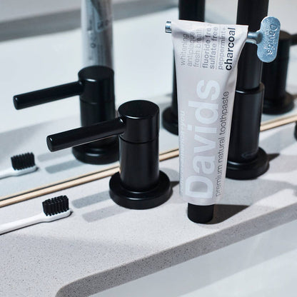 Davids Premium Toothpaste - Charcoal+Peppermint