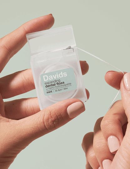 Davids Expanding Dental Floss - Refillable Dispenser + Refill